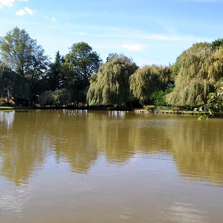 Lake House Cottage Finchingfield ภายนอก รูปภาพ